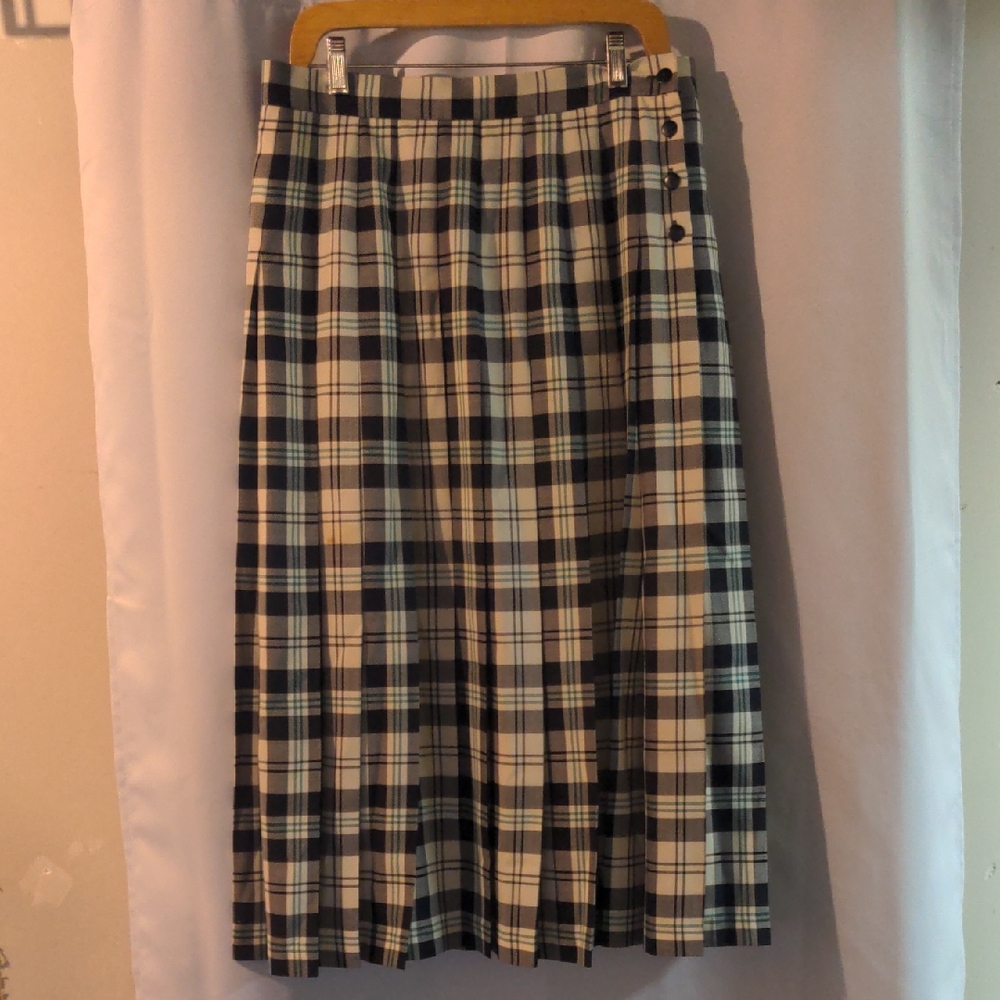 Elegant Checkered Jaeger Midi Skirt